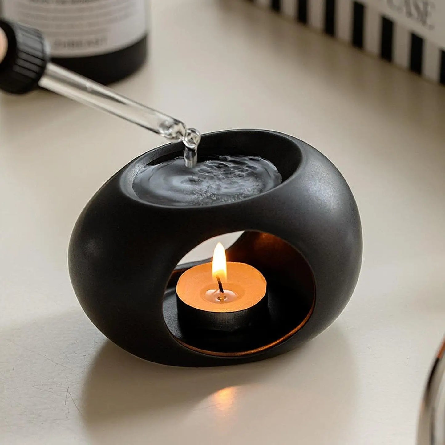 Minimalist Ceramic Candle & Essential Oil