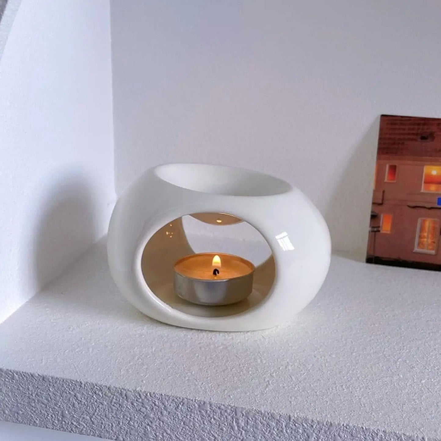 Minimalist Ceramic Candle & Essential Oil