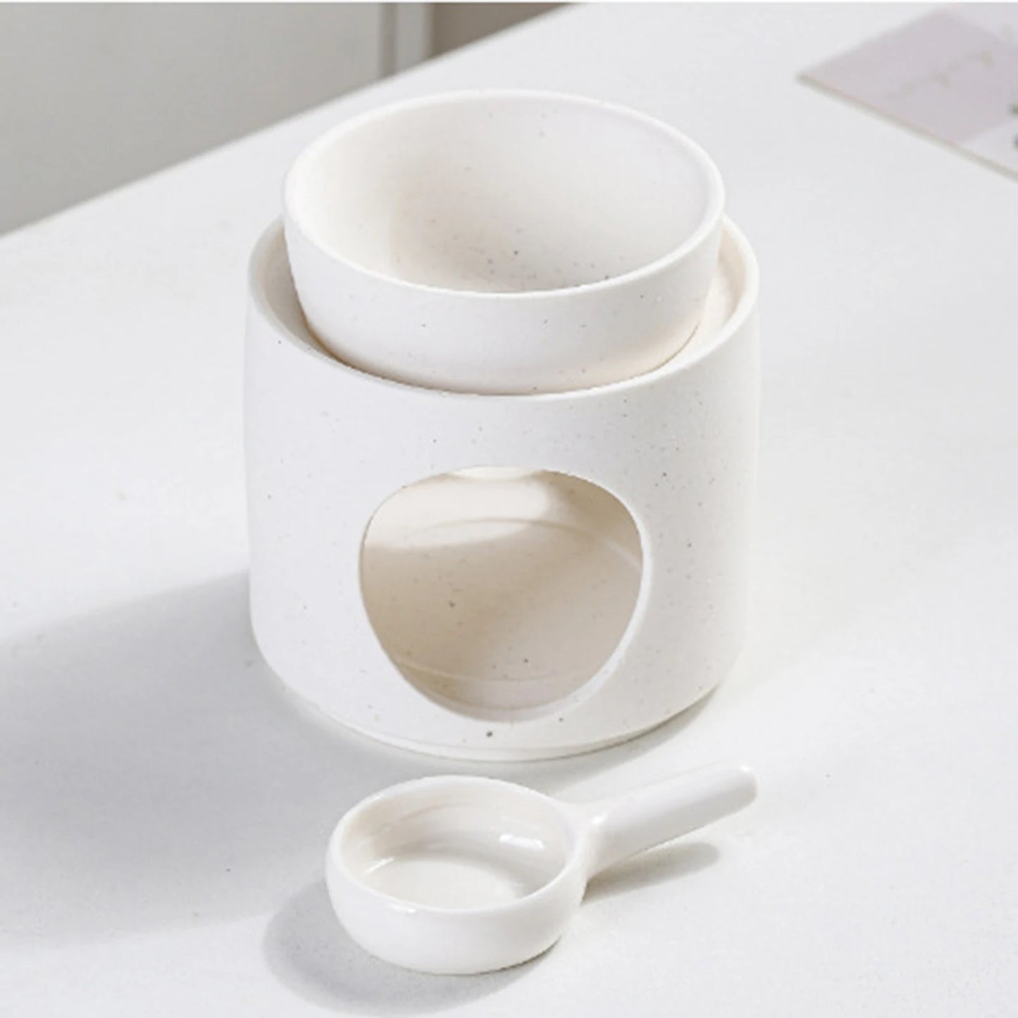 Minimalist Ceramic Candle & Essential Oil
