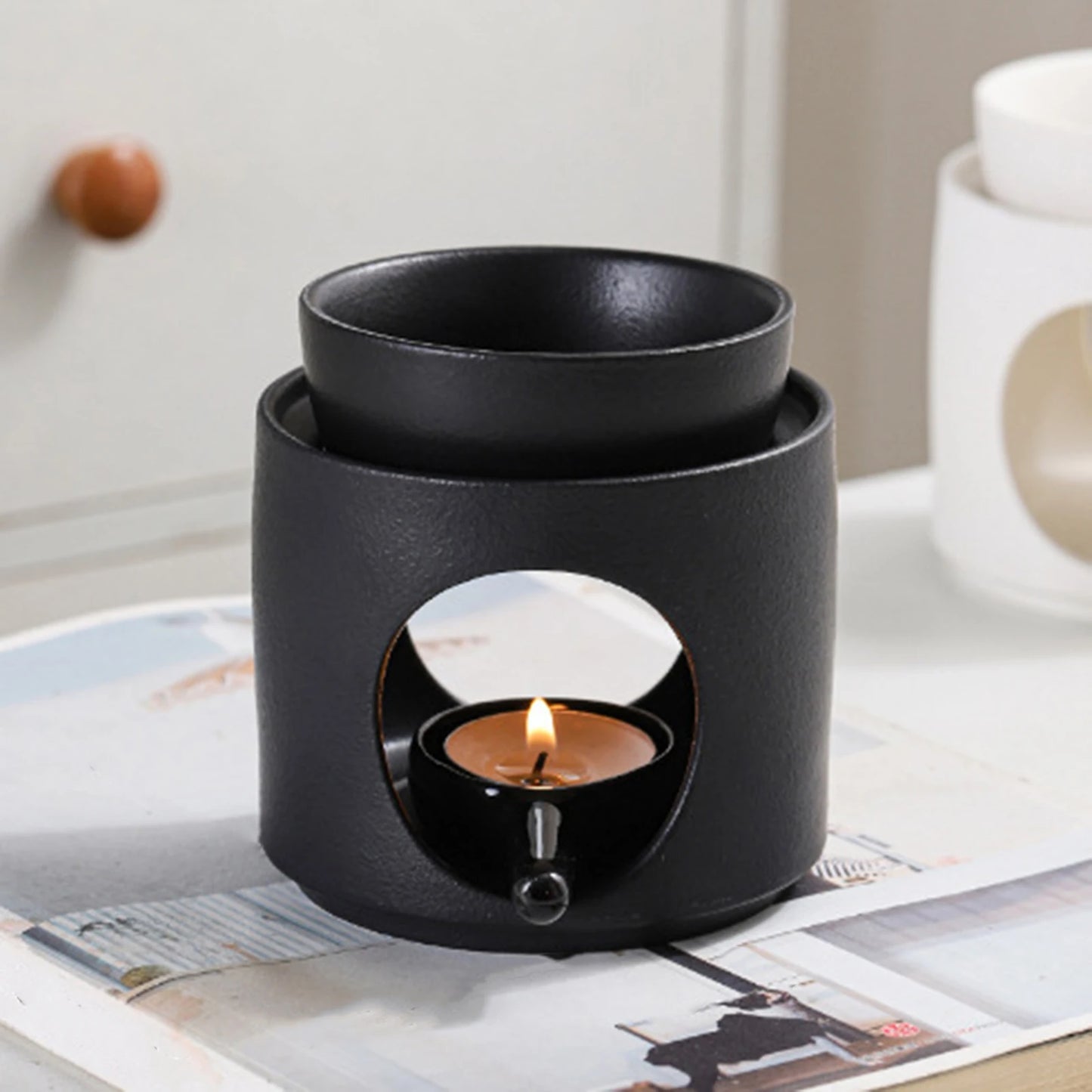 Minimalist Ceramic Candle & Essential Oil