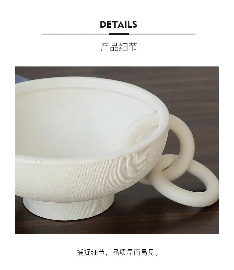 Abstract Ceramic Link Décor