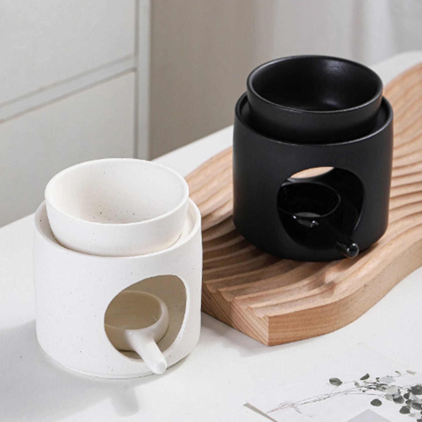 Minimalist Ceramic Candle & Essential Oil