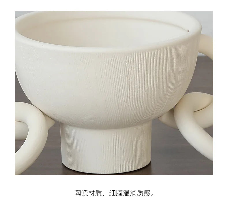 Abstract Ceramic Link Décor
